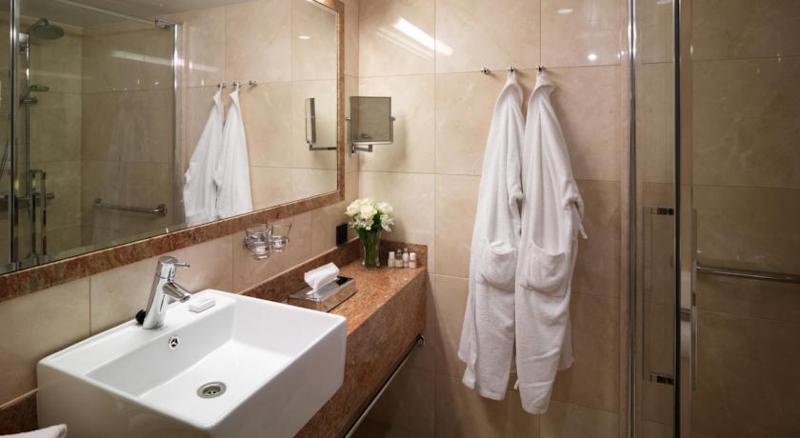 ナーンタリスパ　バスルーム