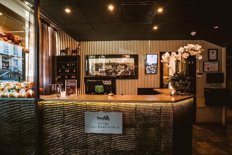 リラ ルーアドマン　フロント