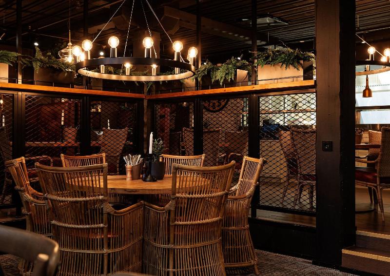 ソコスイルヴス　レストラン