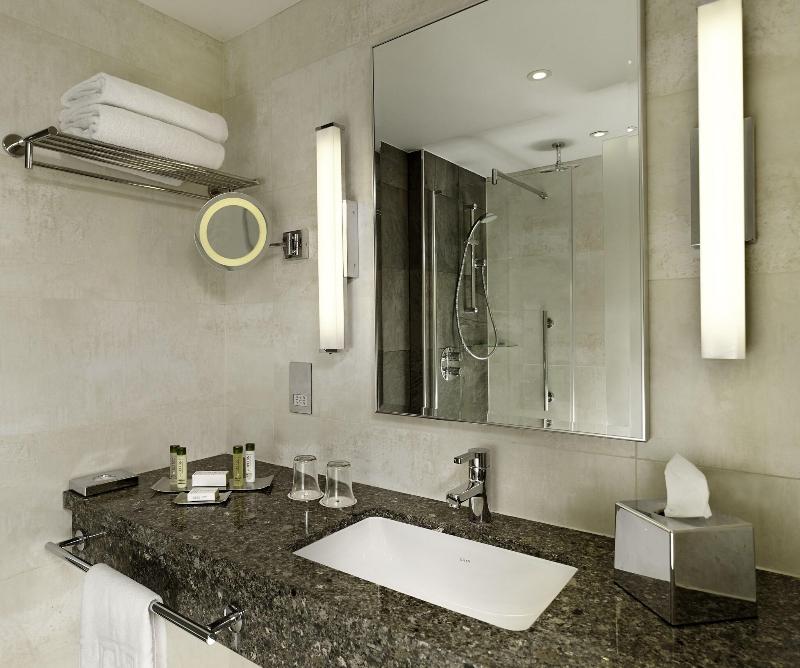 ダブルツリー　バスルーム